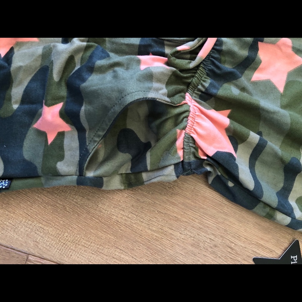 Pixie Lane Short Romper printed camo w/blush star - Picture 3 of 3